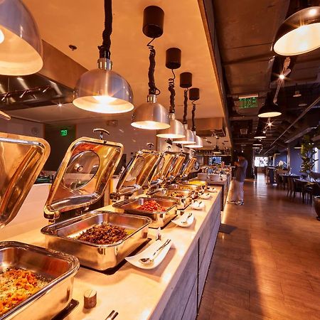 טאגיג Brittany Hotel Bgc מראה חיצוני תמונה